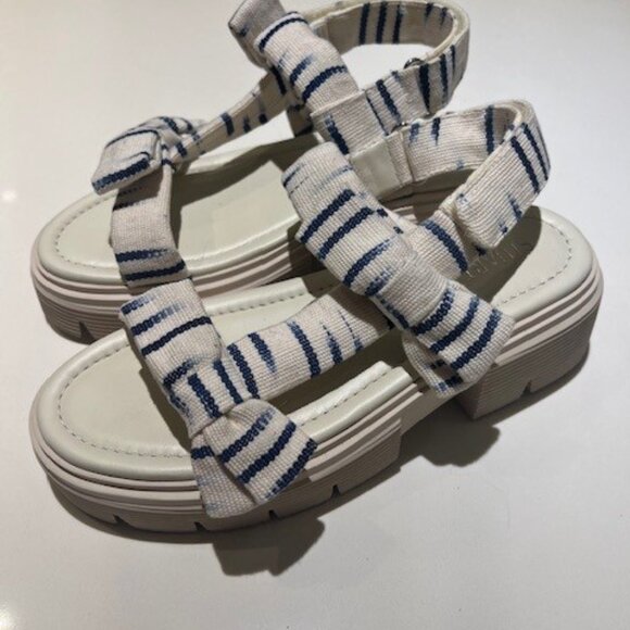 Stuart Weitzman Striped Sofia Nolita Sandal - Size 7 - Picture 5 of 9